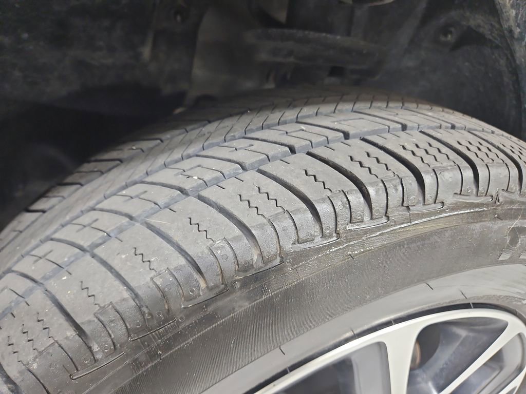 Used 2019 Jeep Compass Trailhawk w/ Cold Weather Group image 28