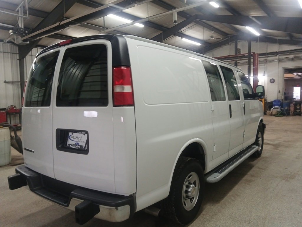 Used 2024 Chevrolet Express 2500 w/ Driver Convenience Package image 4