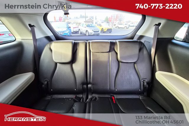 Used 2024 Kia Carnival LX image 26
