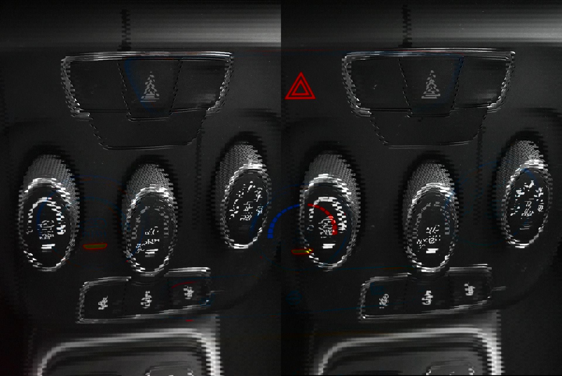 Used 2018 Jeep Compass Latitude w/ Cold Weather Group image 25