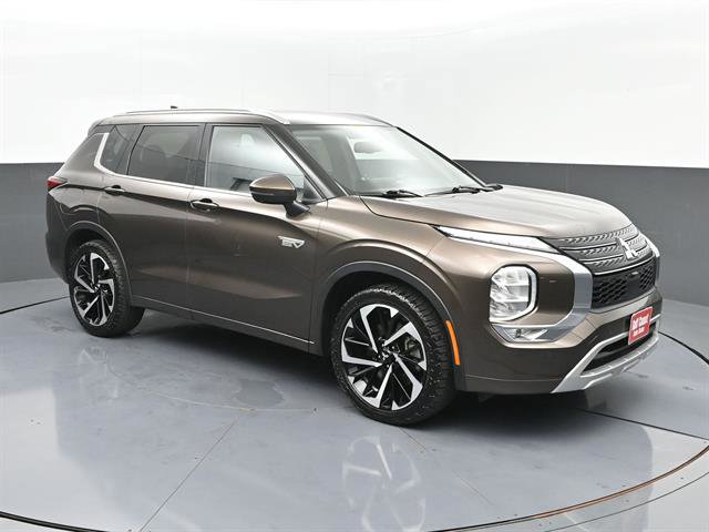 Used 2023 Mitsubishi Outlander SEL AWD/4WD image 2