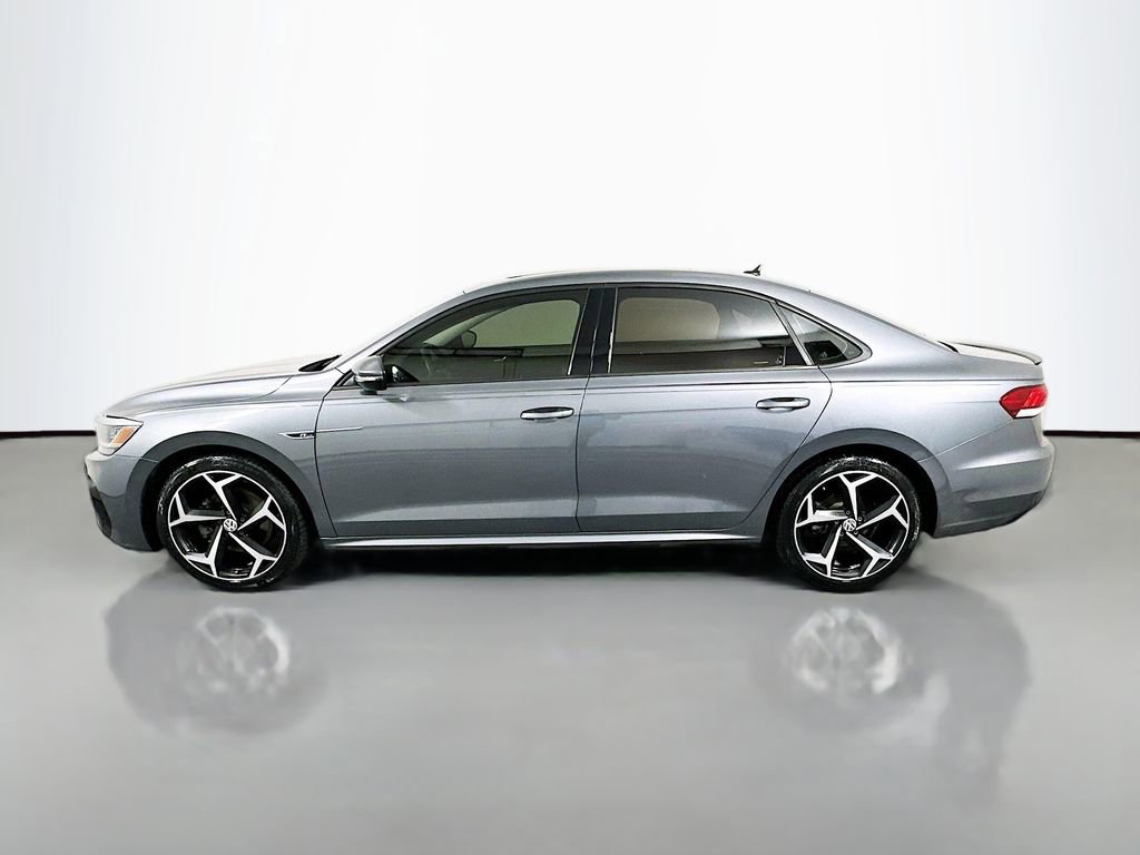 Used 2020 Volkswagen Passat 2.0T R-Line FWD image 8