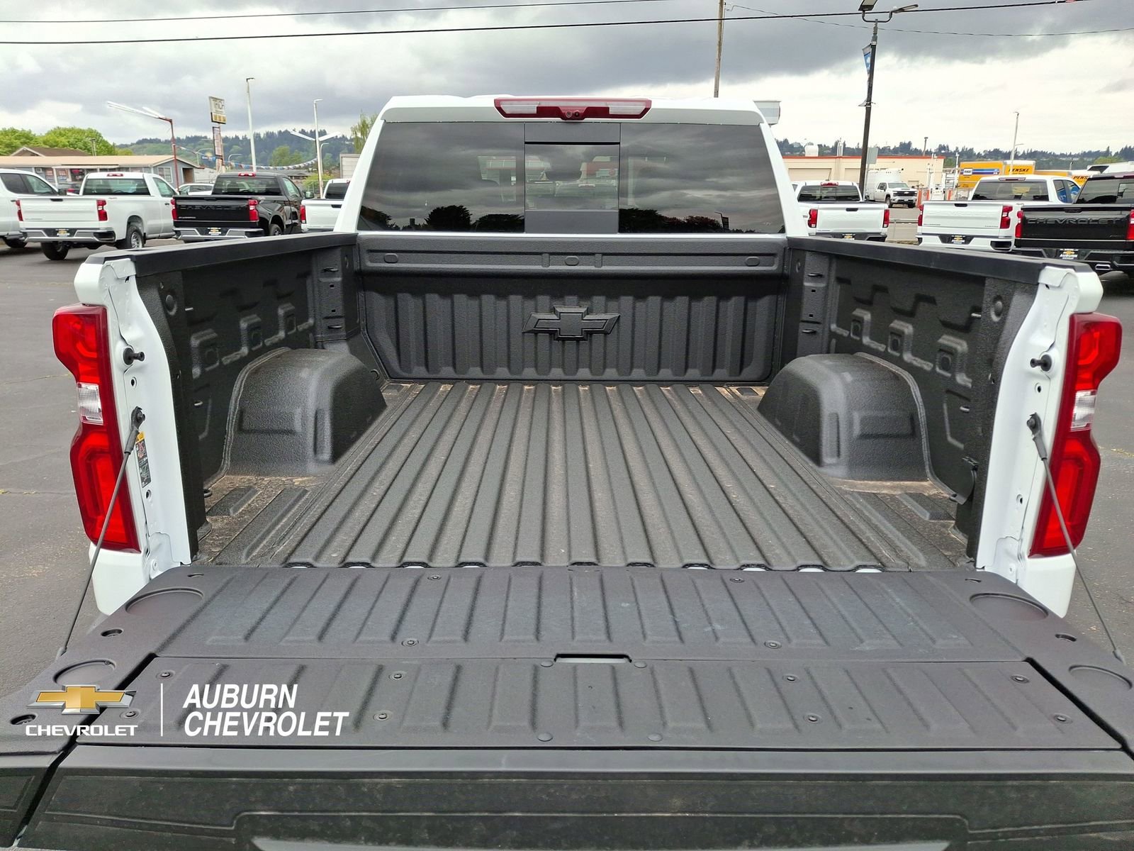 New 2026 Chevrolet Silverado 1500 ZR2 w/ LPO, Dark Essentials Package AWD/4WD image 20