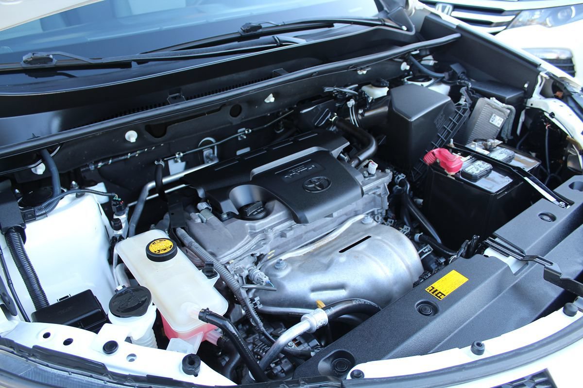 Used 2013 Toyota RAV4 LE AWD/4WD image 29