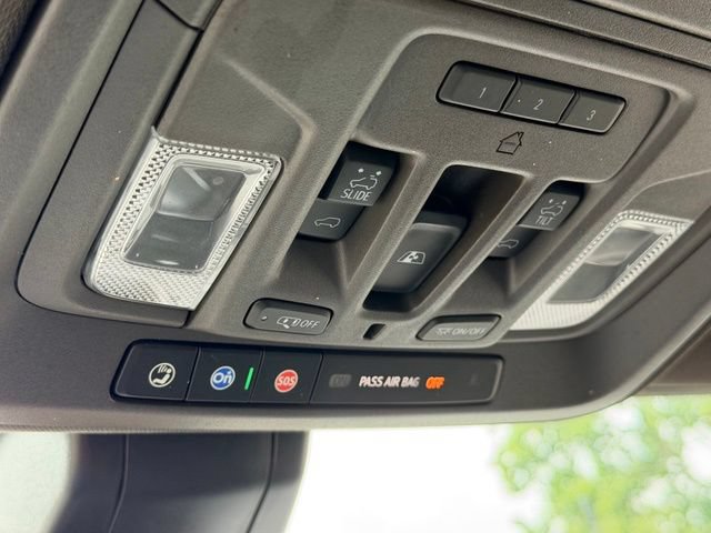 Used 2022 GMC Sierra 2500 Denali AWD/4WD image 19
