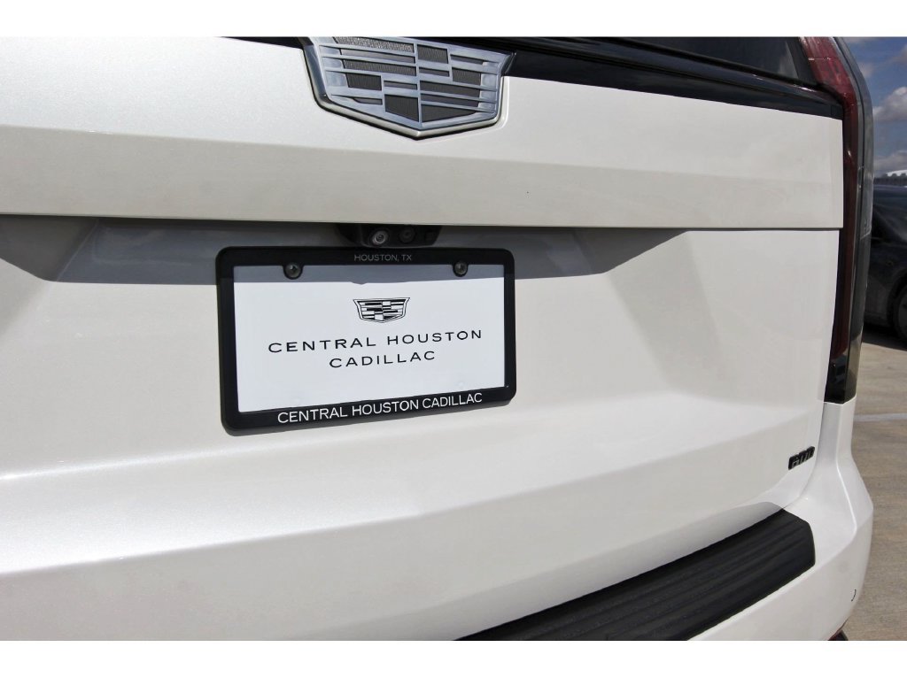 Used 2021 Cadillac Escalade Sport w/ Driver Assist Tech Package AWD/4WD image 32