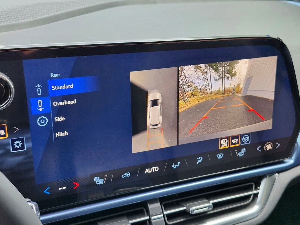 New 2026 Chevrolet Equinox EV LT AWD/4WD image 19