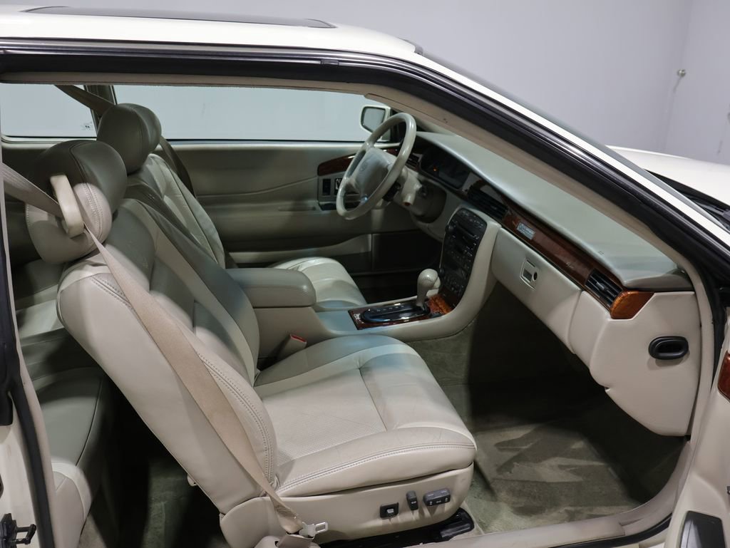 Used 2002 Cadillac Eldorado Collector's Edition image 4