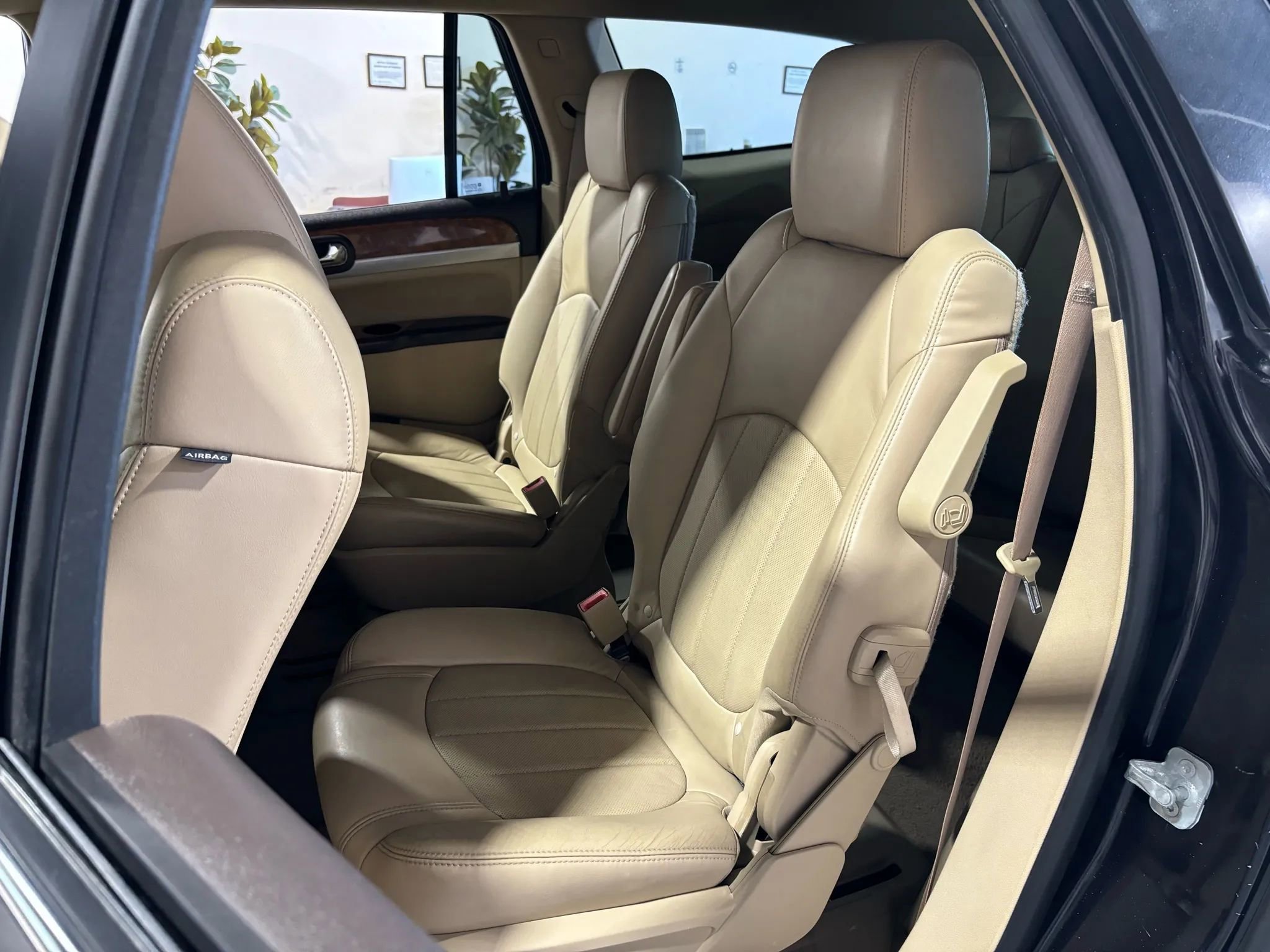 Used 2011 Buick Enclave CXL w/ Trailering Provision Package AWD/4WD image 13