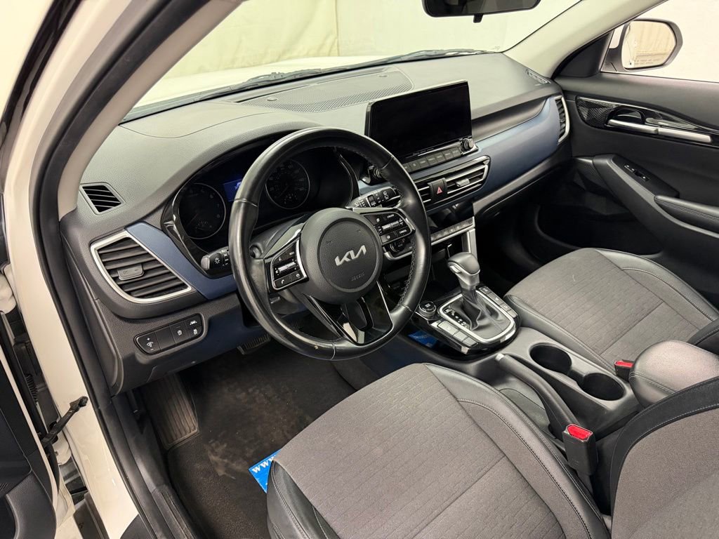 Used 2022 Kia Seltos S AWD/4WD image 20