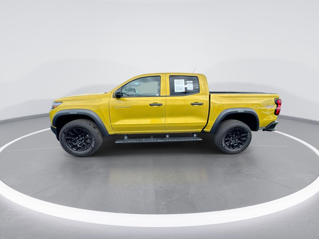 Used 2023 Chevrolet Colorado Trail Boss w/ Technology Package image 5