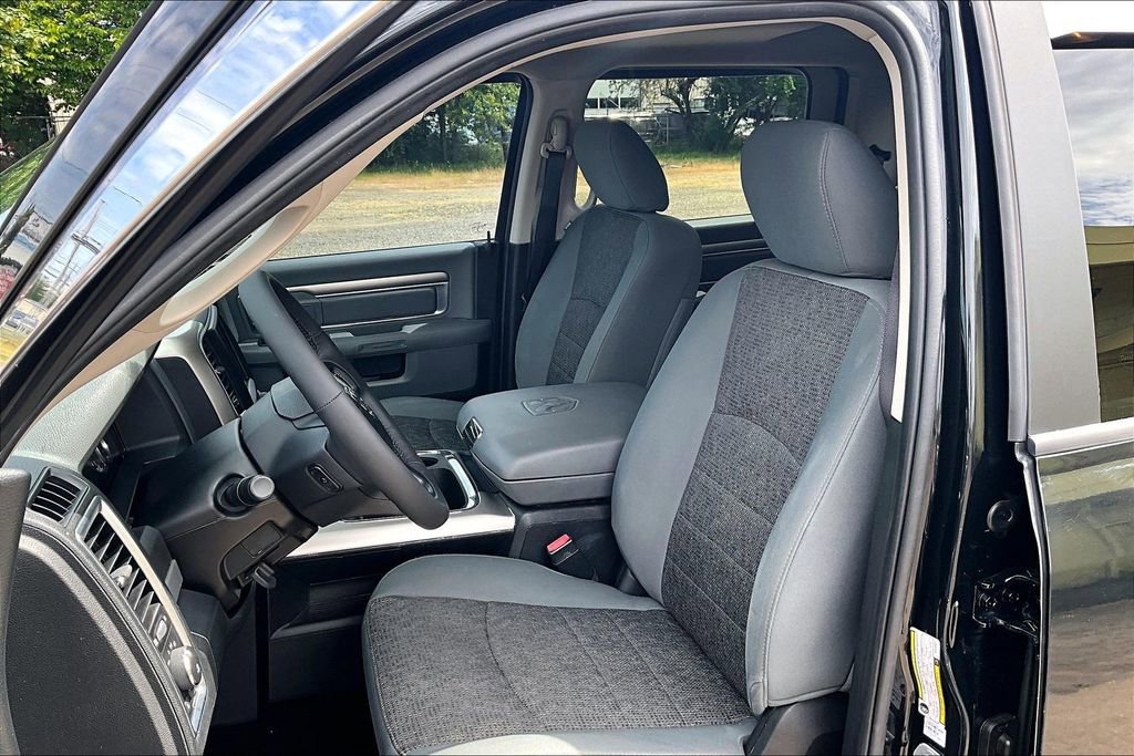 Used 2016 RAM 1500 Big Horn AWD/4WD image 9