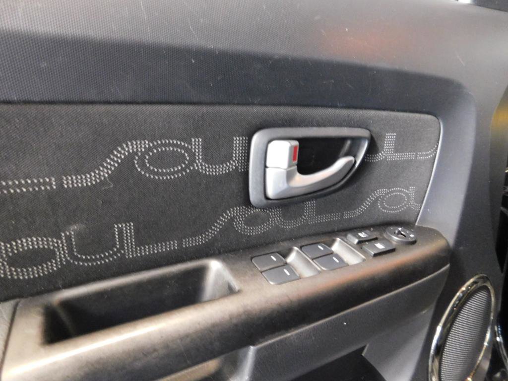 Used 2013 Kia Soul + w/ Audio Pkg FWD image 10