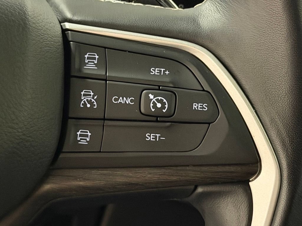 Used 2021 Jeep Grand Cherokee L Limited w/ Trailer Tow Group (B) AWD/4WD image 37