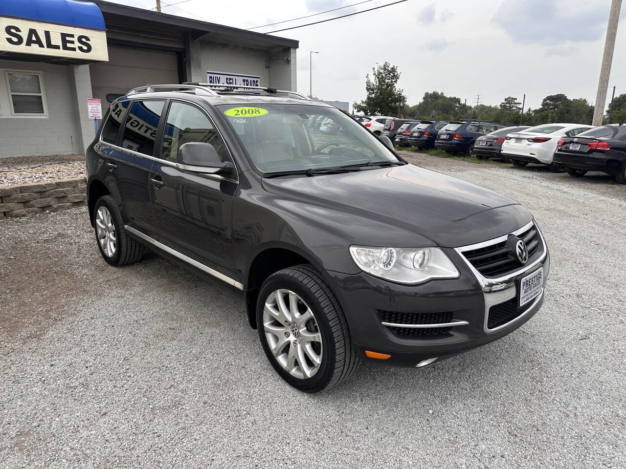 Used 2008 Volkswagen Touareg V6 image 3