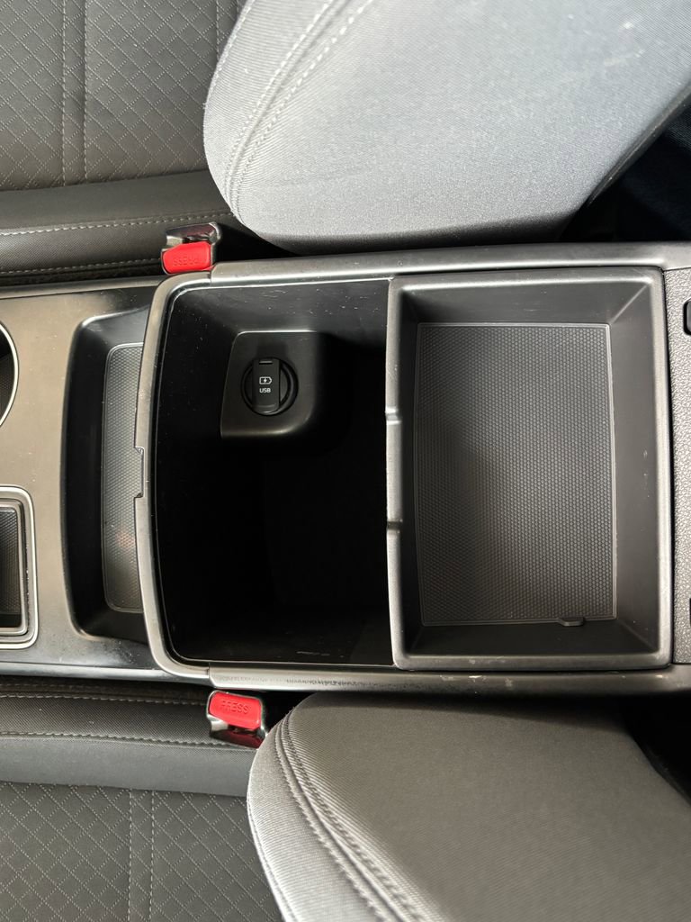 Used 2019 Kia Sorento LX image 17