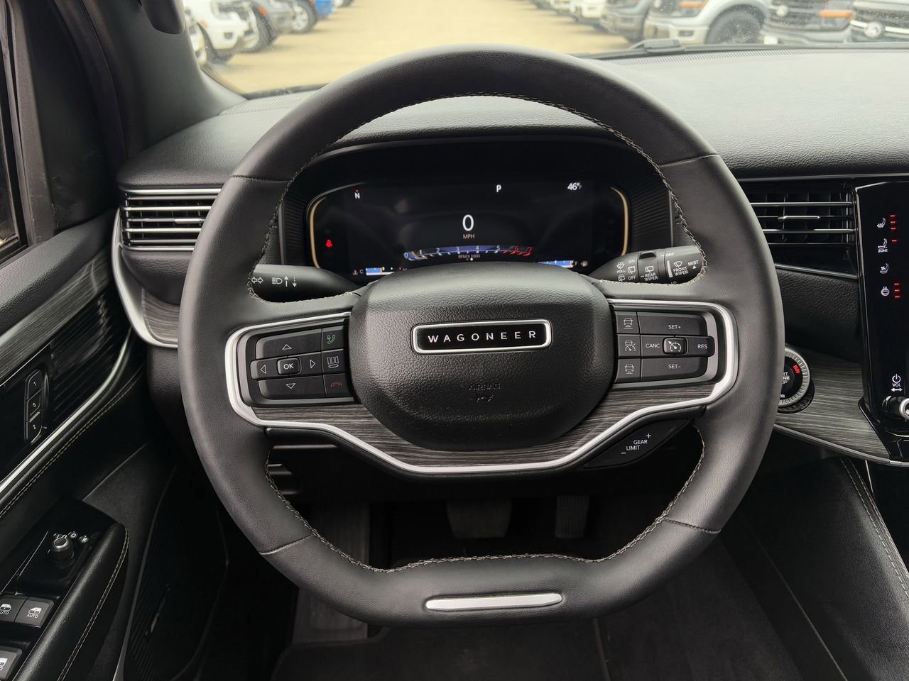 Used 2024 Jeep Wagoneer L Series II image 14