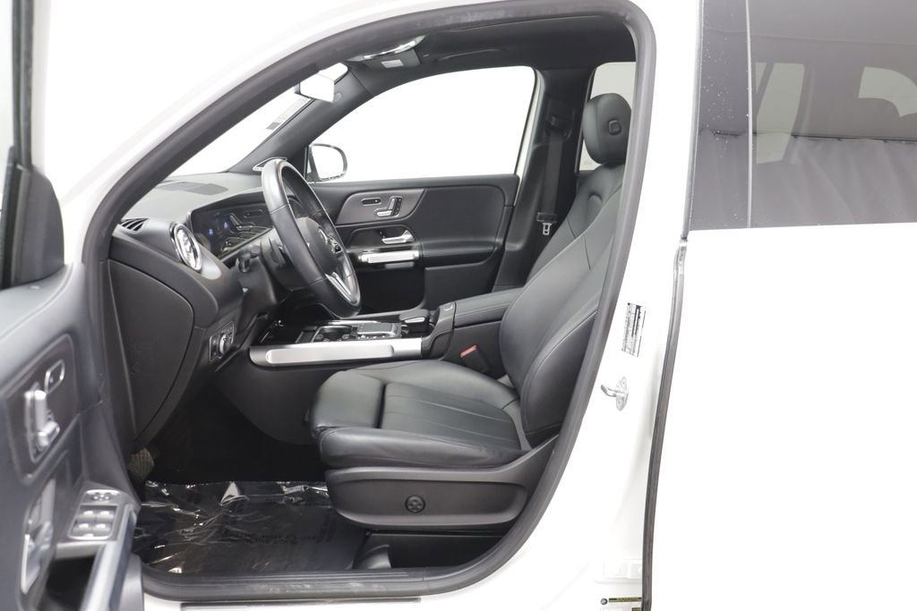 Used 2021 Mercedes-Benz GLB 250 4MATIC image 5