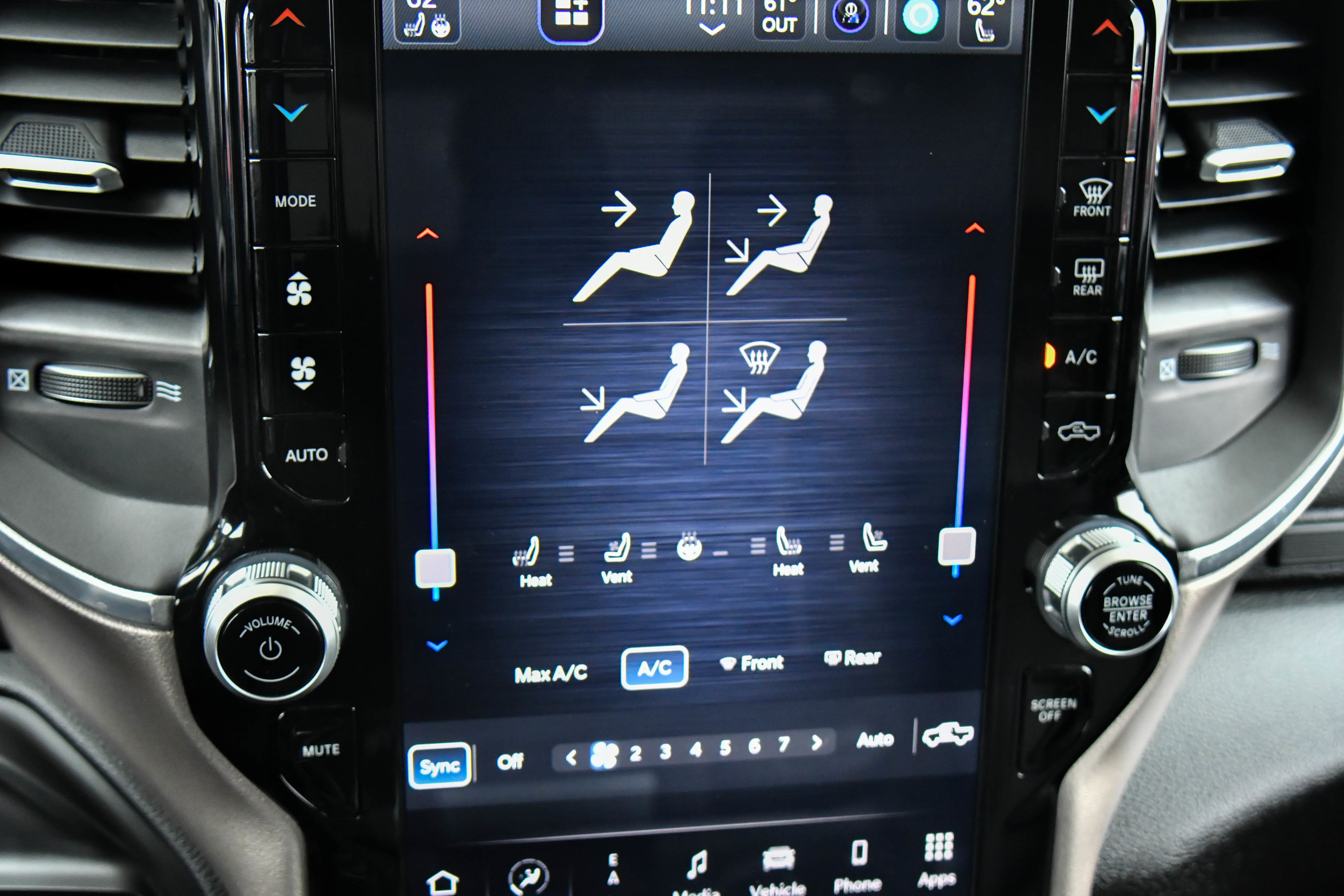 Used 2024 RAM 2500 Laramie image 26