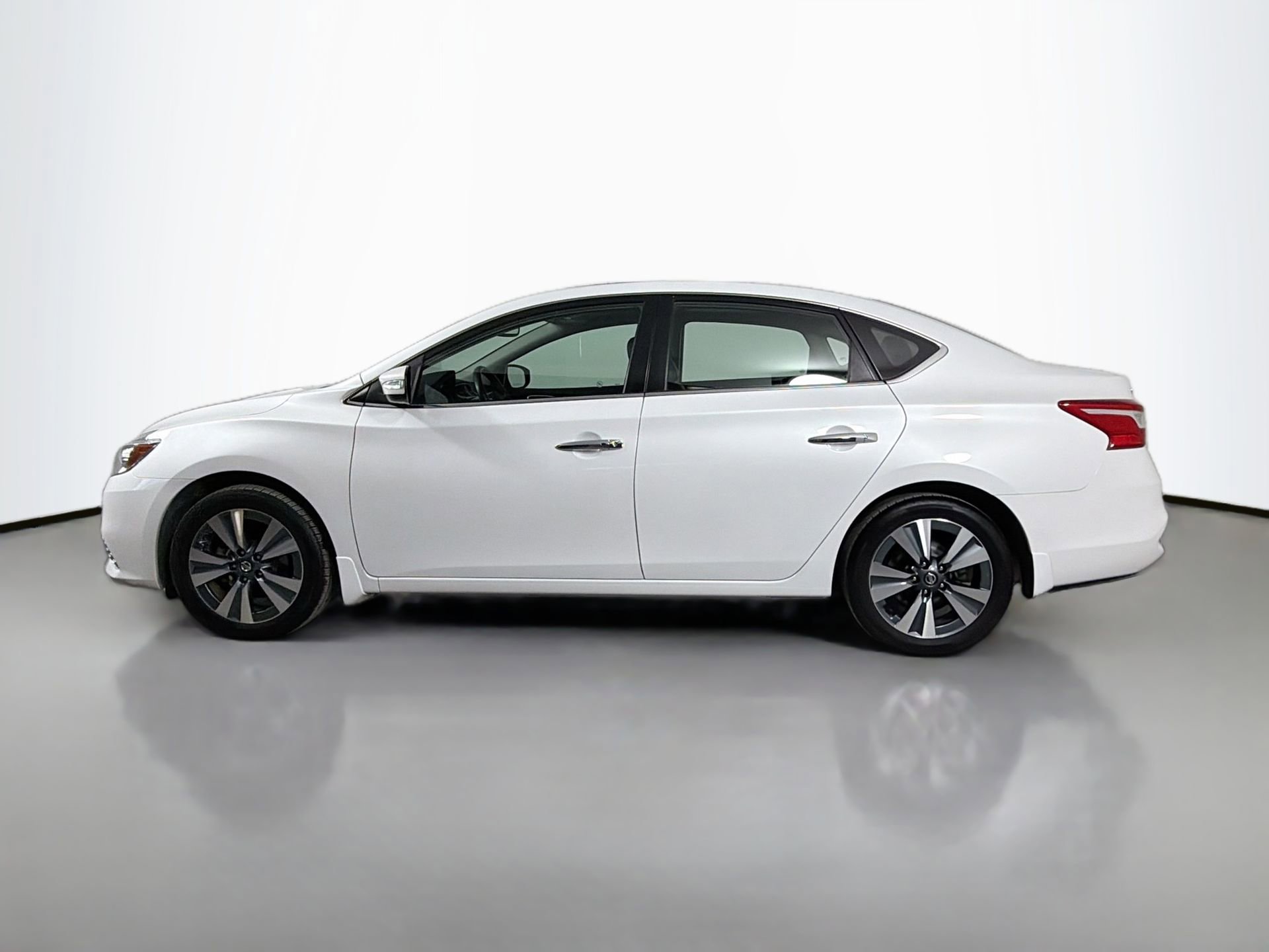 Used 2019 Nissan Sentra SL FWD image 9