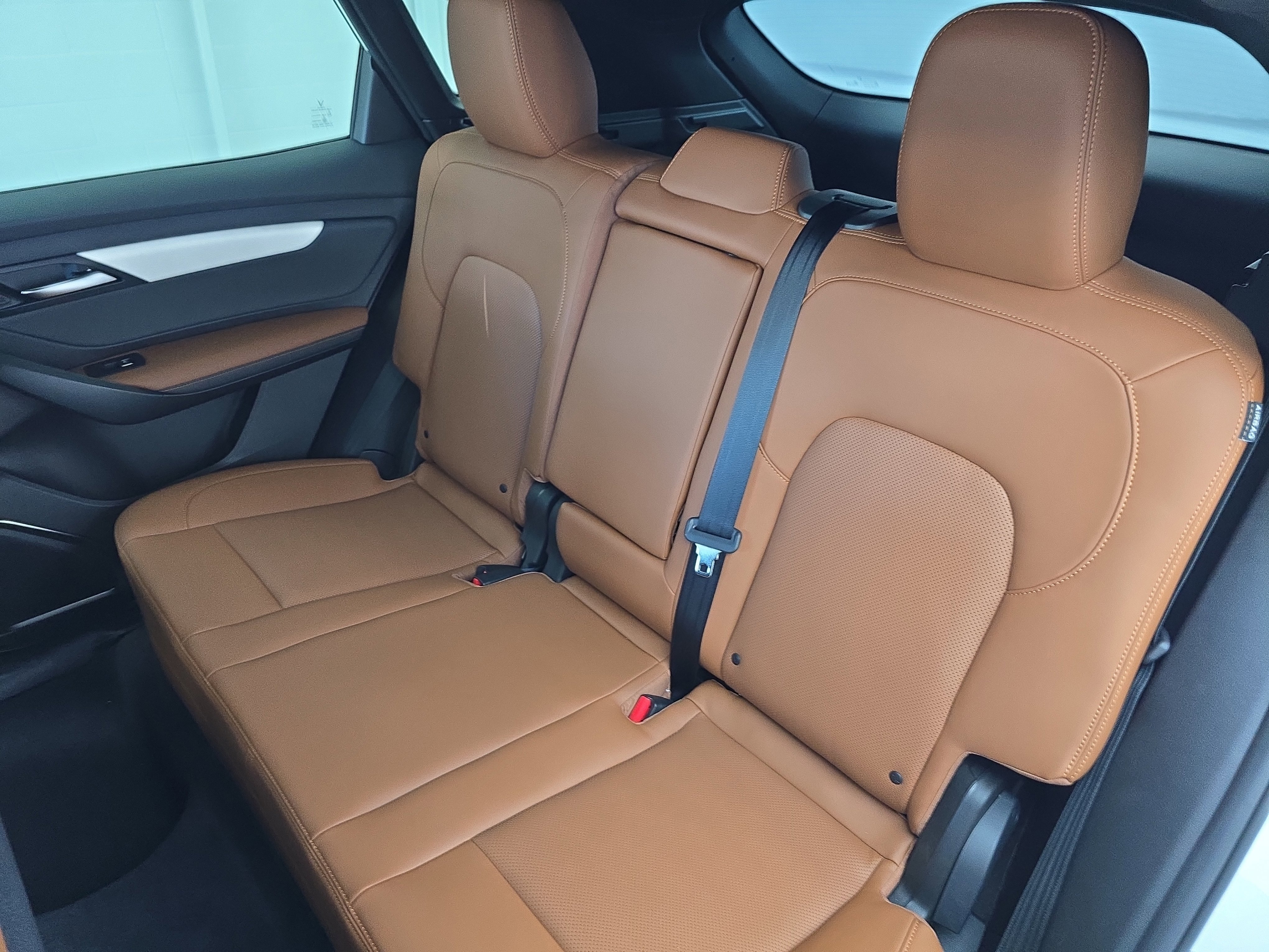 New 2025 VinFast VF 8 Plus image 14