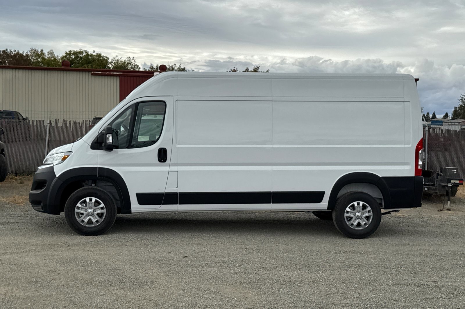 New 2026 RAM ProMaster 2500 w/ Quick Order Package 22G SLT image 6