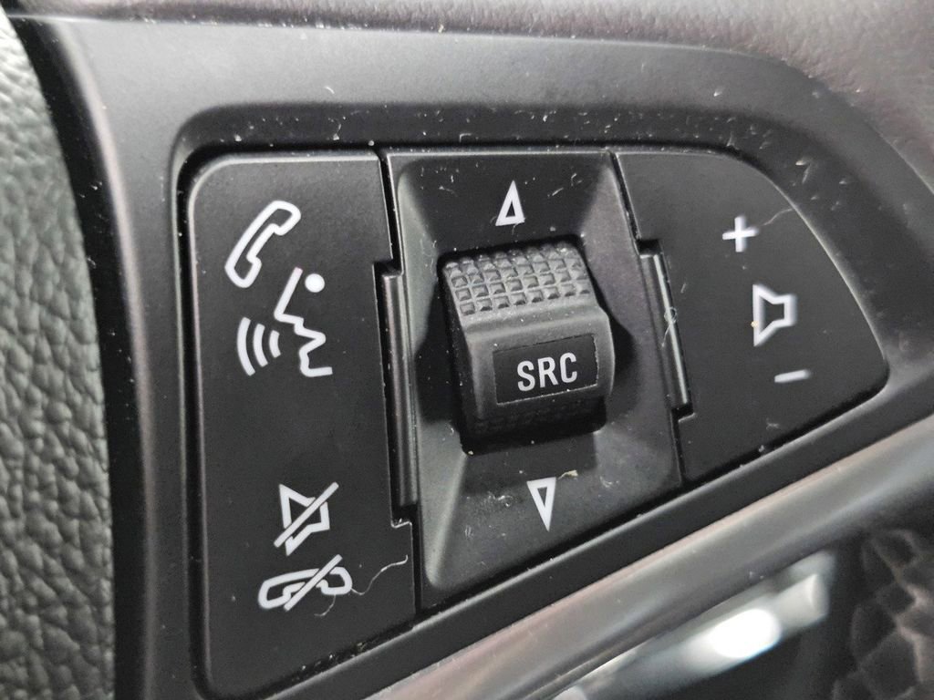 Used 2021 Buick Encore Preferred w/ Safety Package II FWD image 31