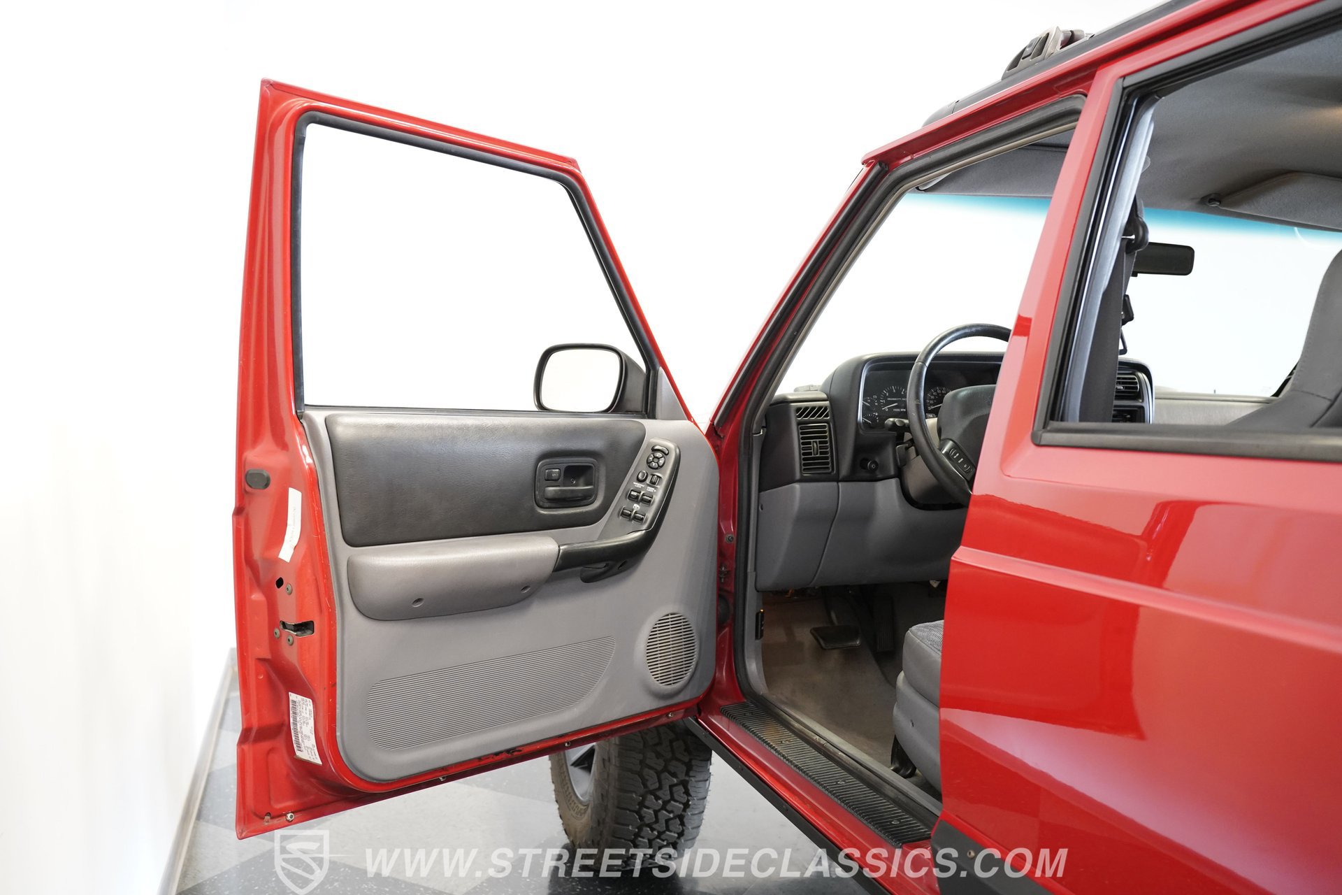 Used 1998 Jeep Cherokee Sport image 36