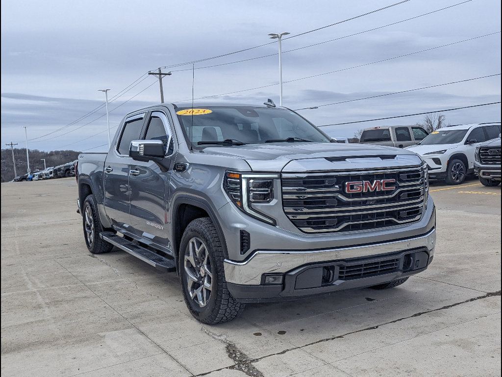 Used 2023 GMC Sierra 1500 SLT w/ SLT Premium Plus Package image 5