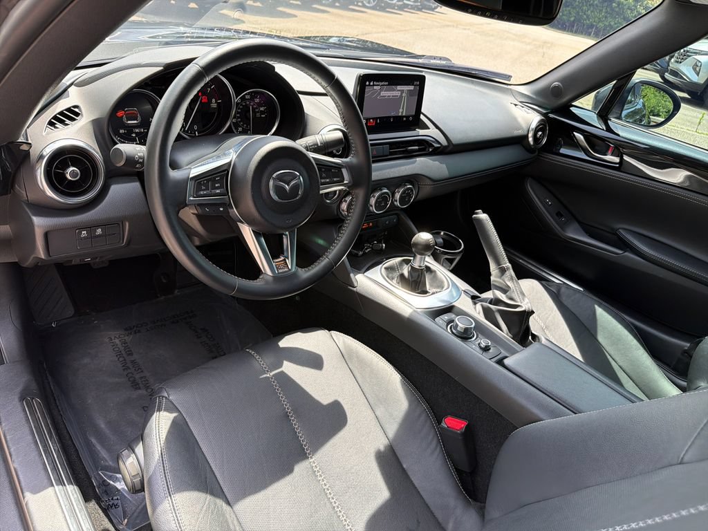 Used 2021 MAZDA MX-5 Miata Grand Touring RWD image 18