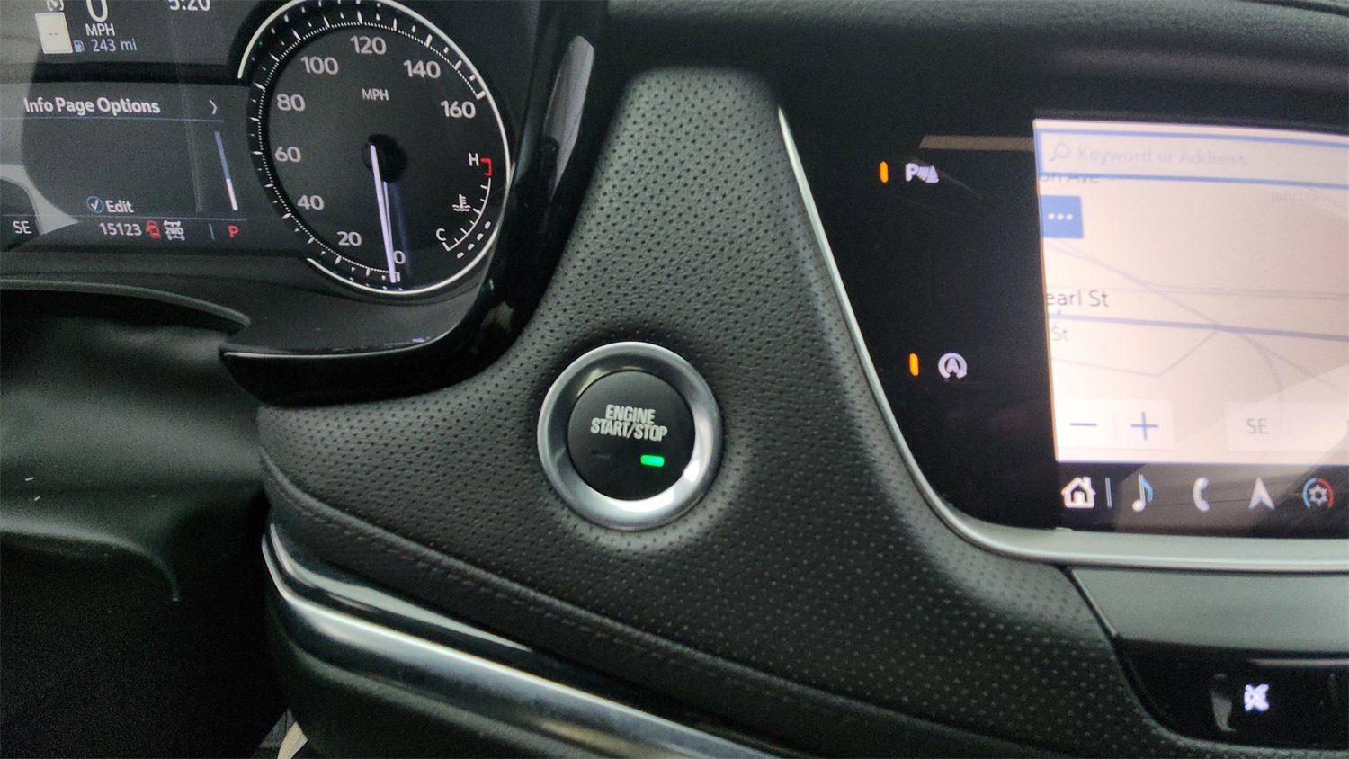 Used 2025 Cadillac XT5 Premium Luxury image 19