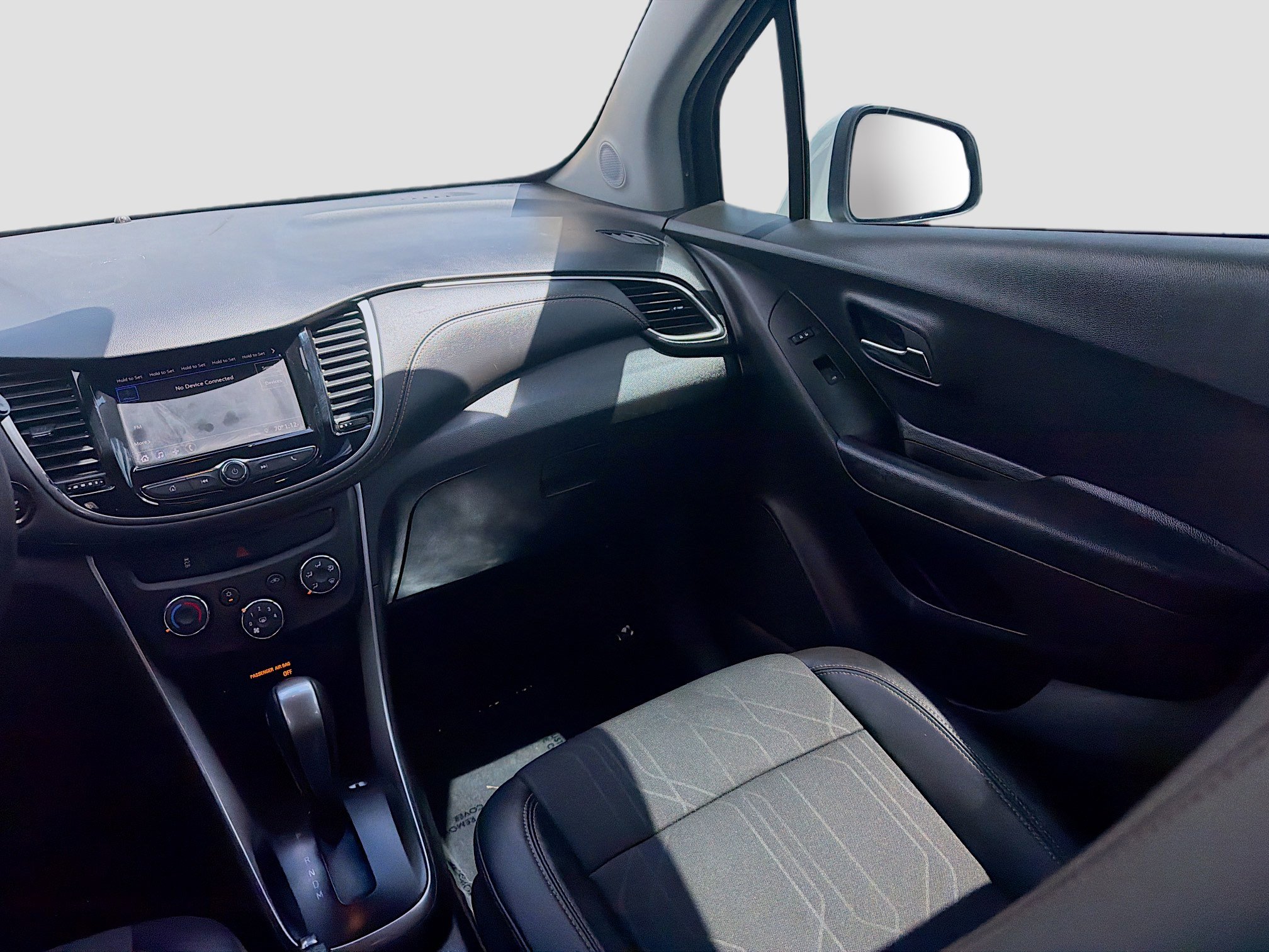 Used 2022 Chevrolet Trax LT w/ LT Convenience Package image 21