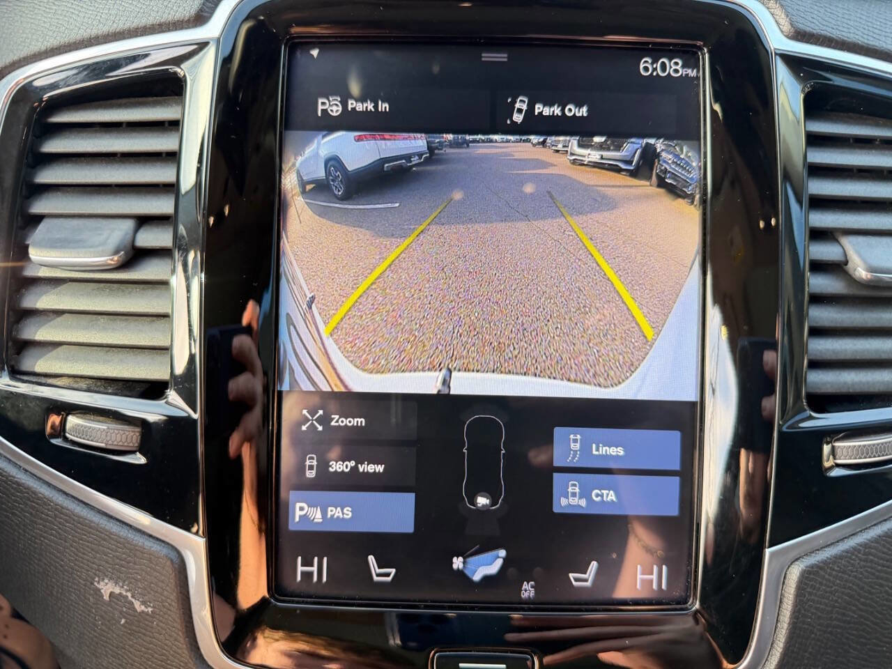 Used 2018 Volvo XC90 T6 Momentum w/ Convenience Package AWD/4WD image 34
