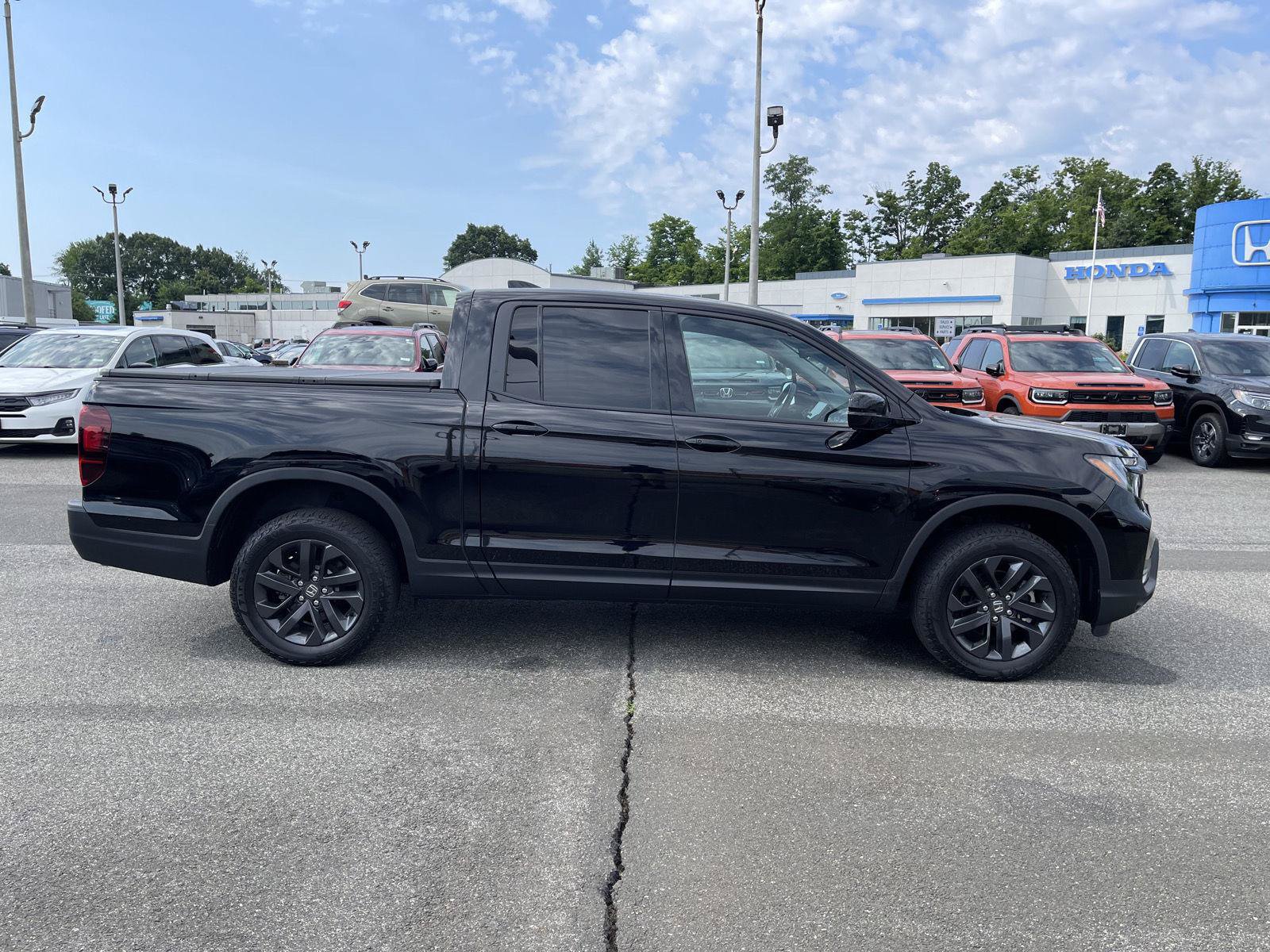 Used 2025 Honda Ridgeline Sport image 21