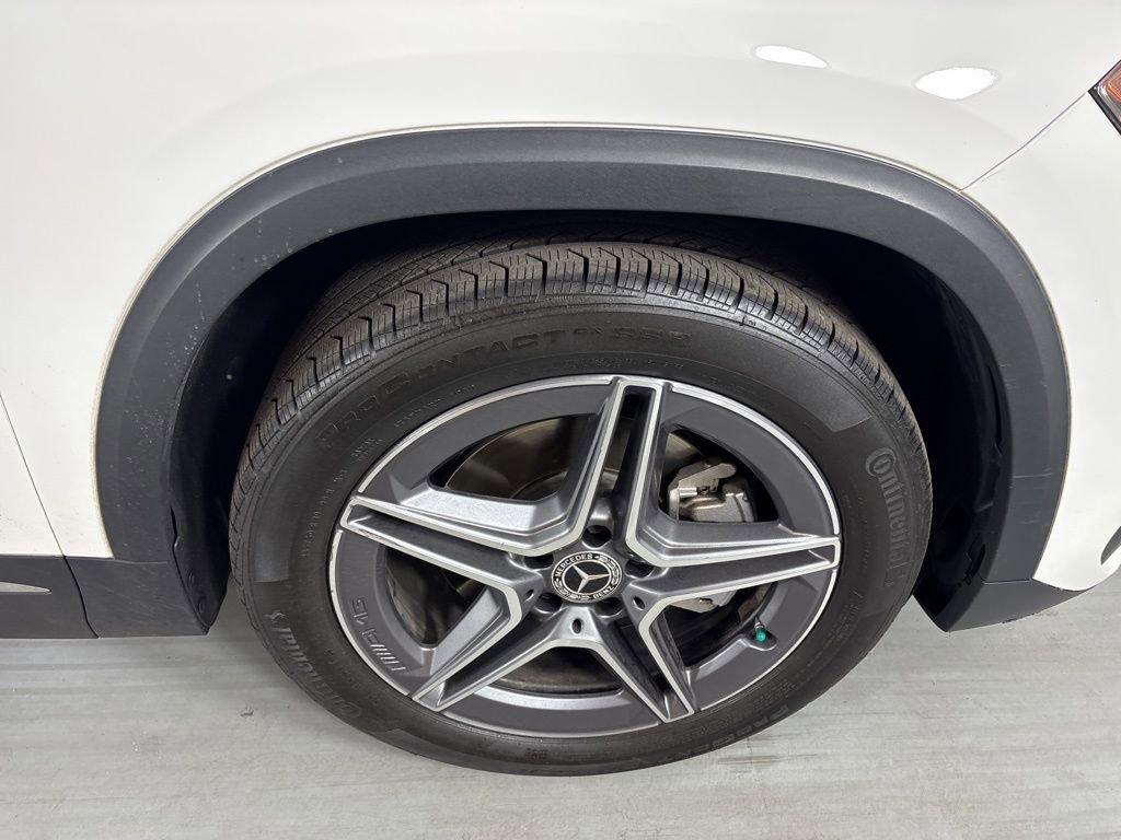 Used 2023 Mercedes-Benz GLA 250 4MATIC image 11