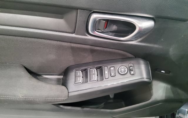 Used 2025 Honda Civic Sport image 26