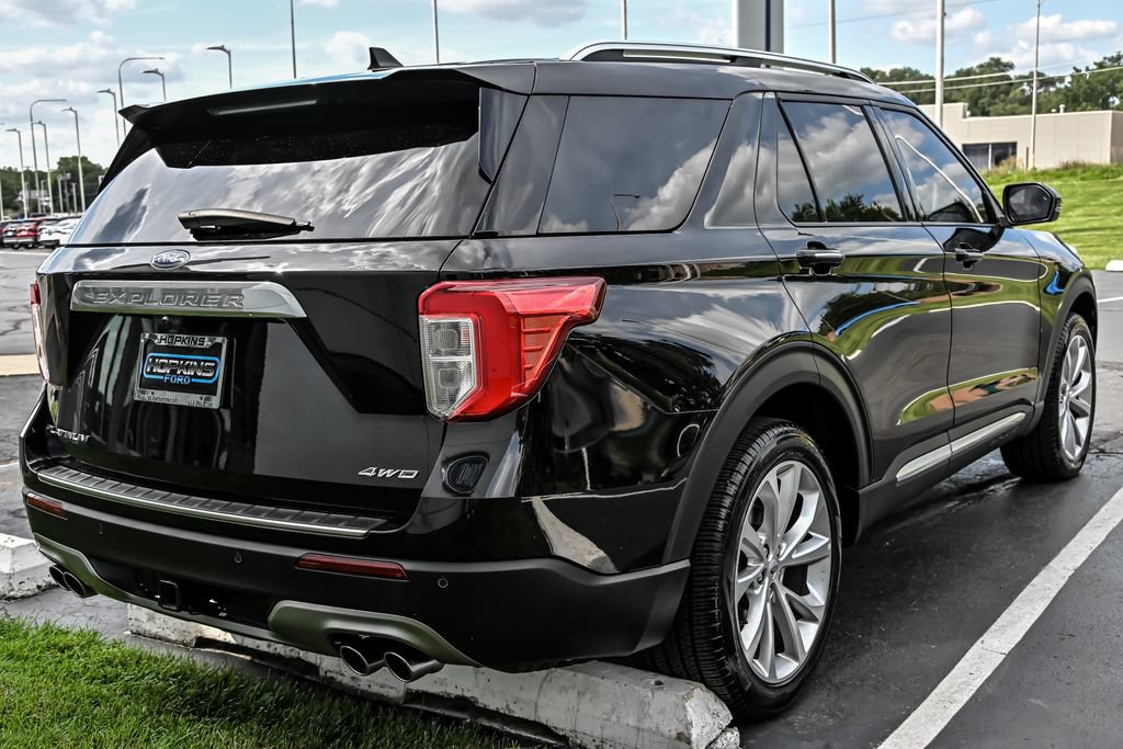 Certified 2023 Ford Explorer Platinum w/ Technology Package AWD/4WD image 8