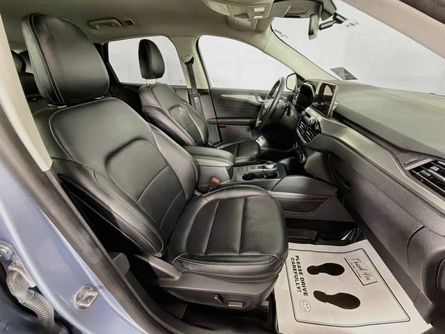 Used 2022 Ford Escape Titanium AWD/4WD image 28