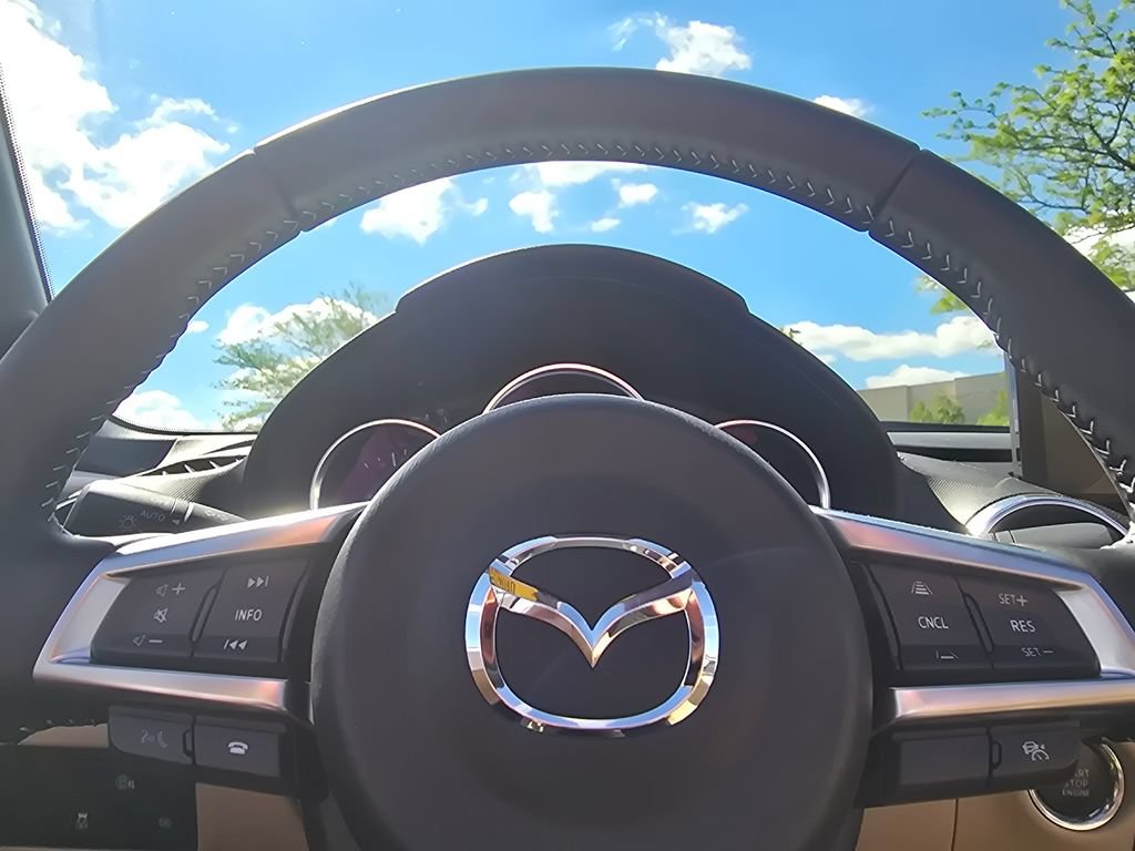 Used 2026 MAZDA MX-5 Miata RF Grand Touring RWD image 23