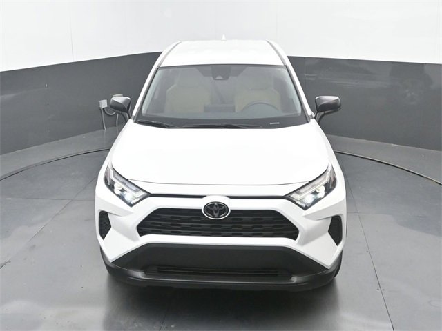 Used 2025 Toyota RAV4 LE image 28