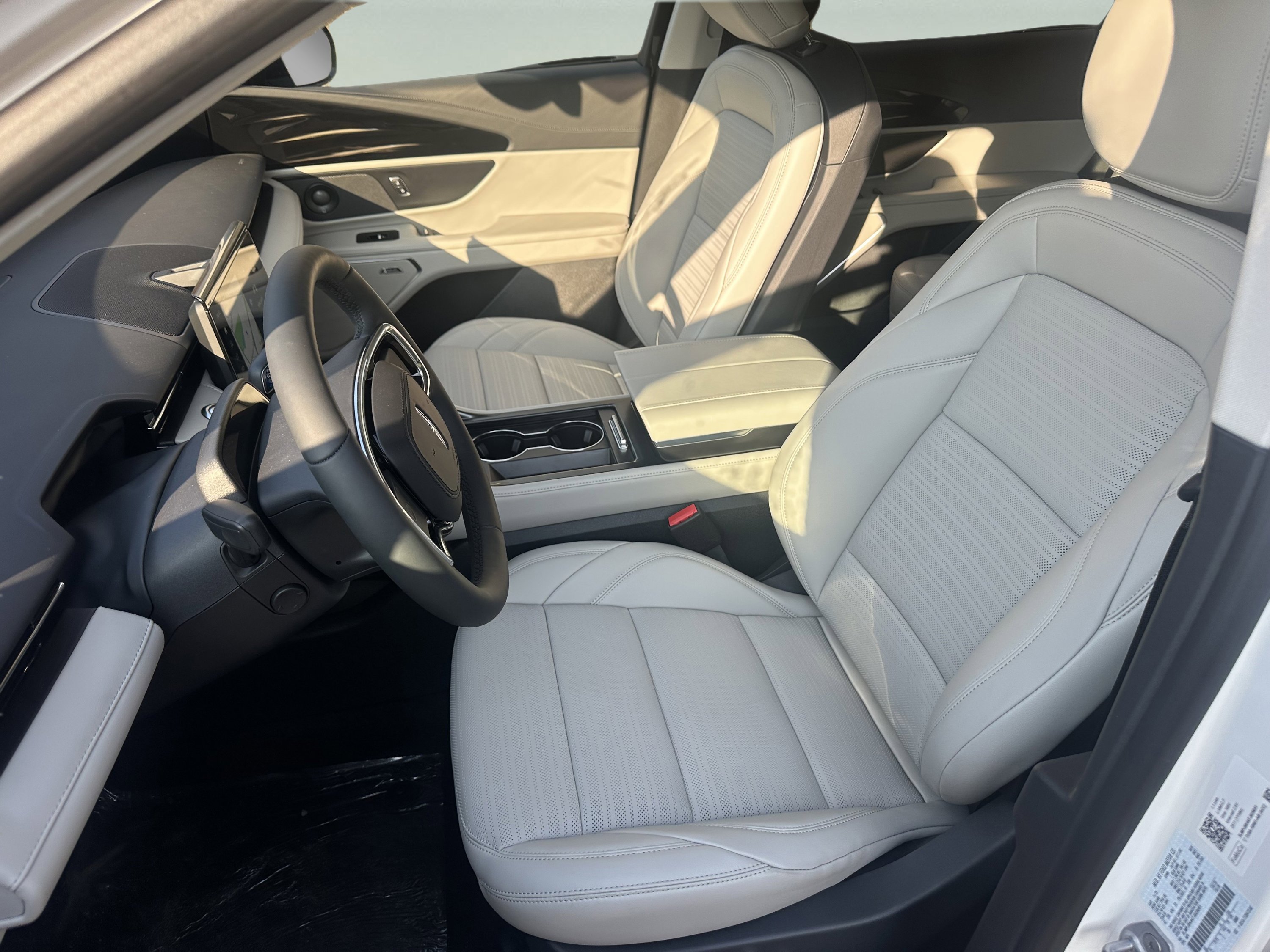 New 2026 Lincoln Nautilus Reserve image 9