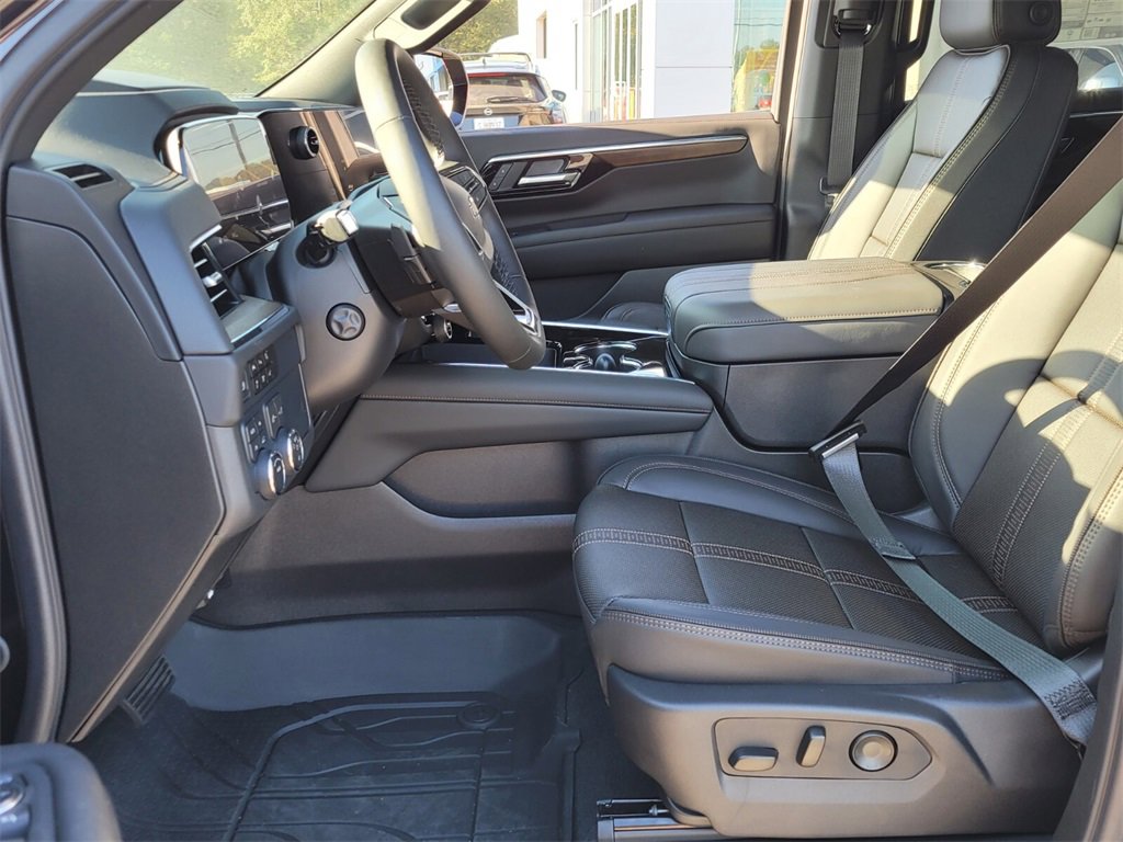 New 2025 Chevrolet Tahoe High Country image 3