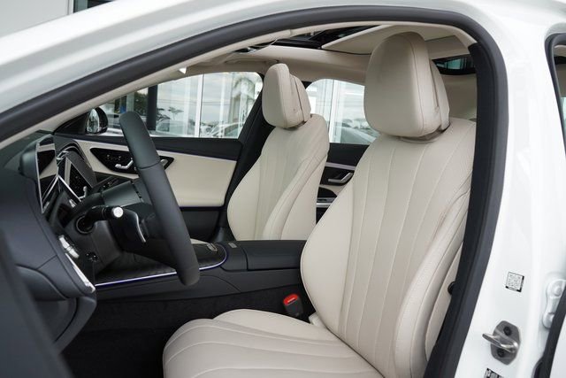 New 2026 Mercedes-Benz E 350 4MATIC Sedan image 23