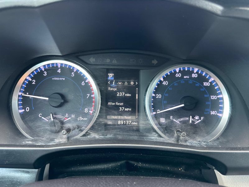 Used 2017 Toyota Highlander LE FWD image 20