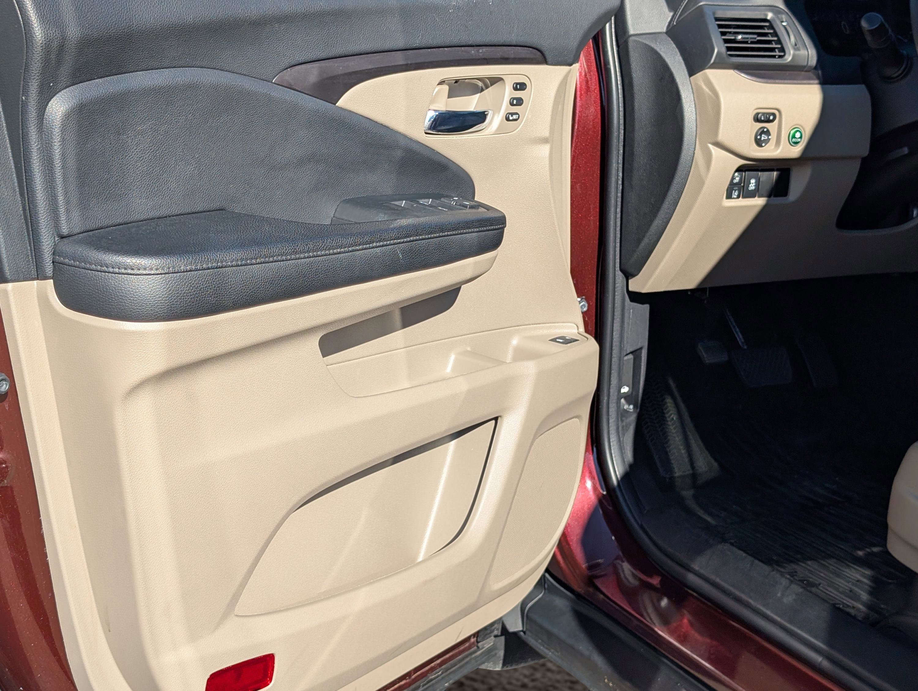 Used 2022 Honda Pilot Special Edition image 13