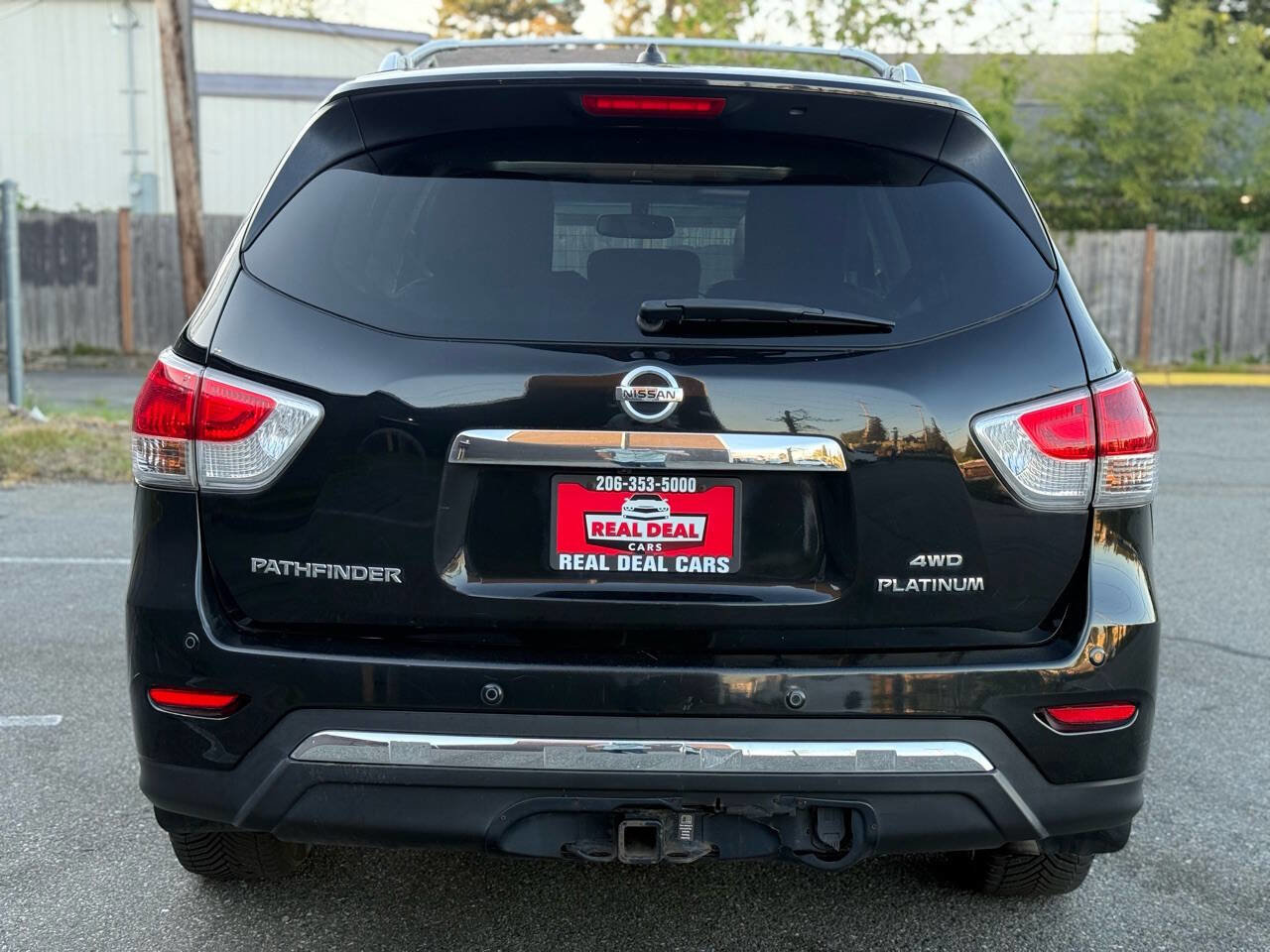 Used 2015 Nissan Pathfinder Platinum w/ Cargo Package AWD/4WD image 6