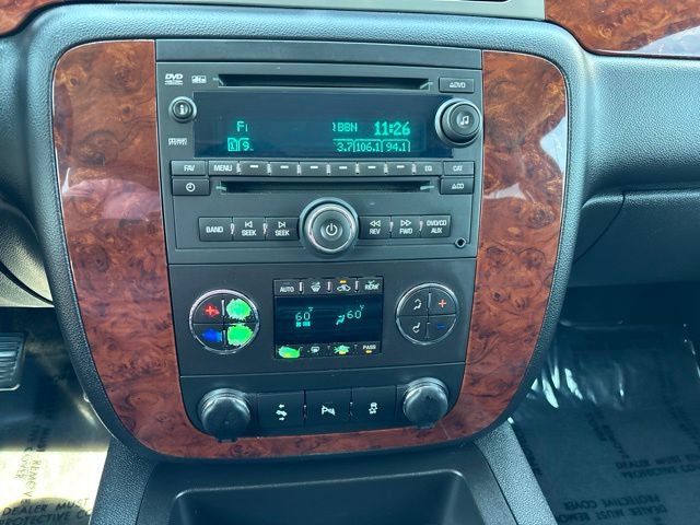 Used 2014 Chevrolet Suburban LT AWD/4WD image 23