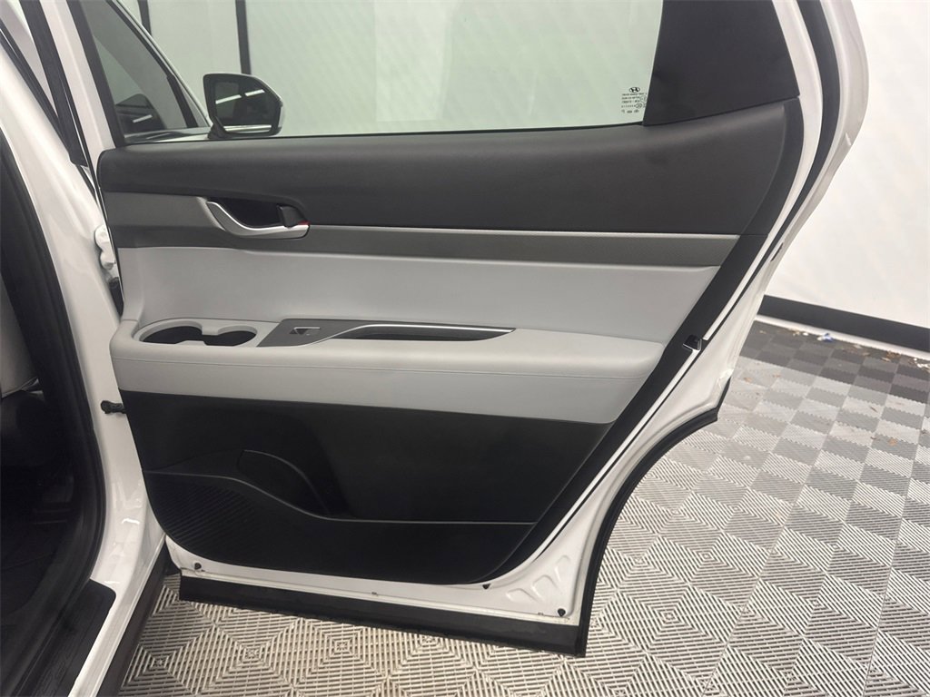 Used 2024 Hyundai Palisade SEL image 16