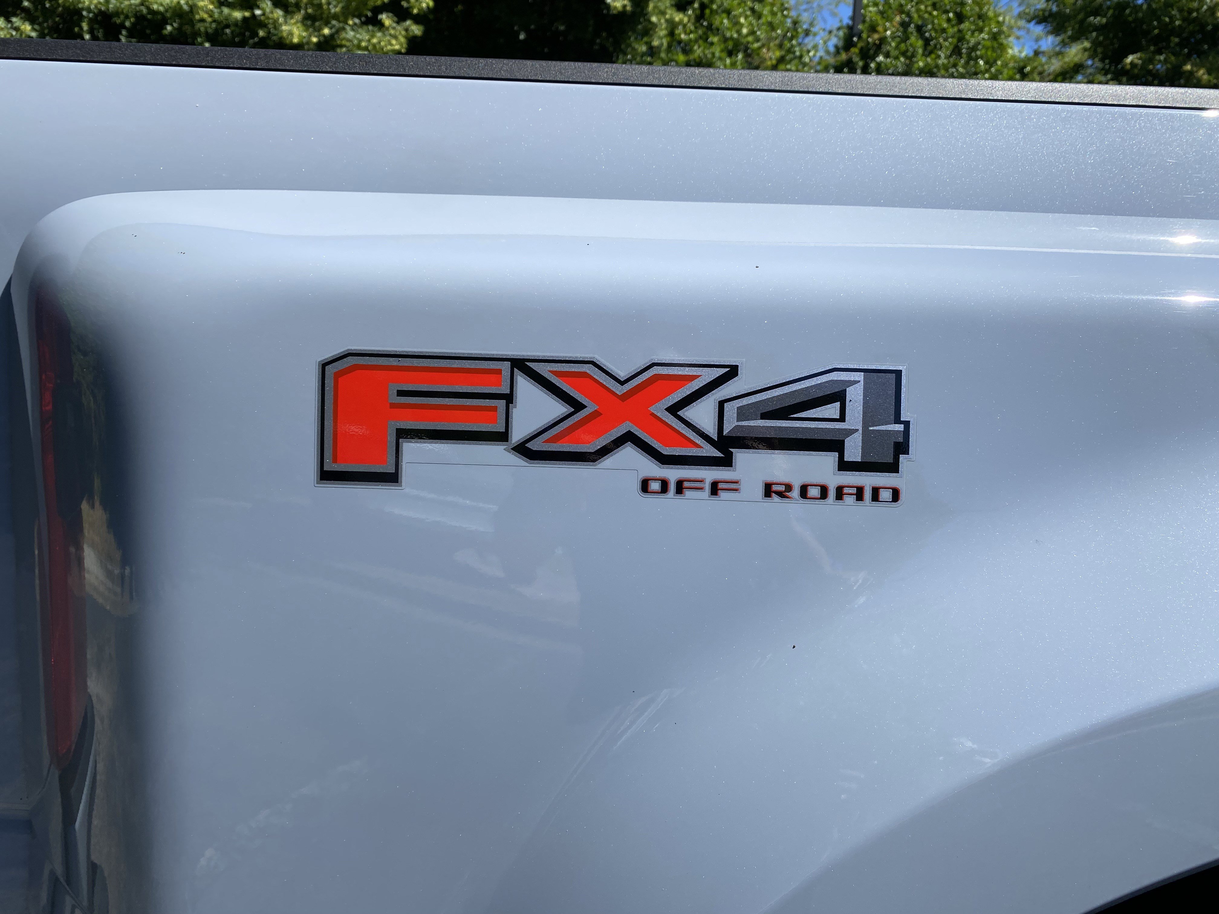 Used 2025 Ford F450 Platinum w/ FX4 Off-Road Package AWD/4WD image 47