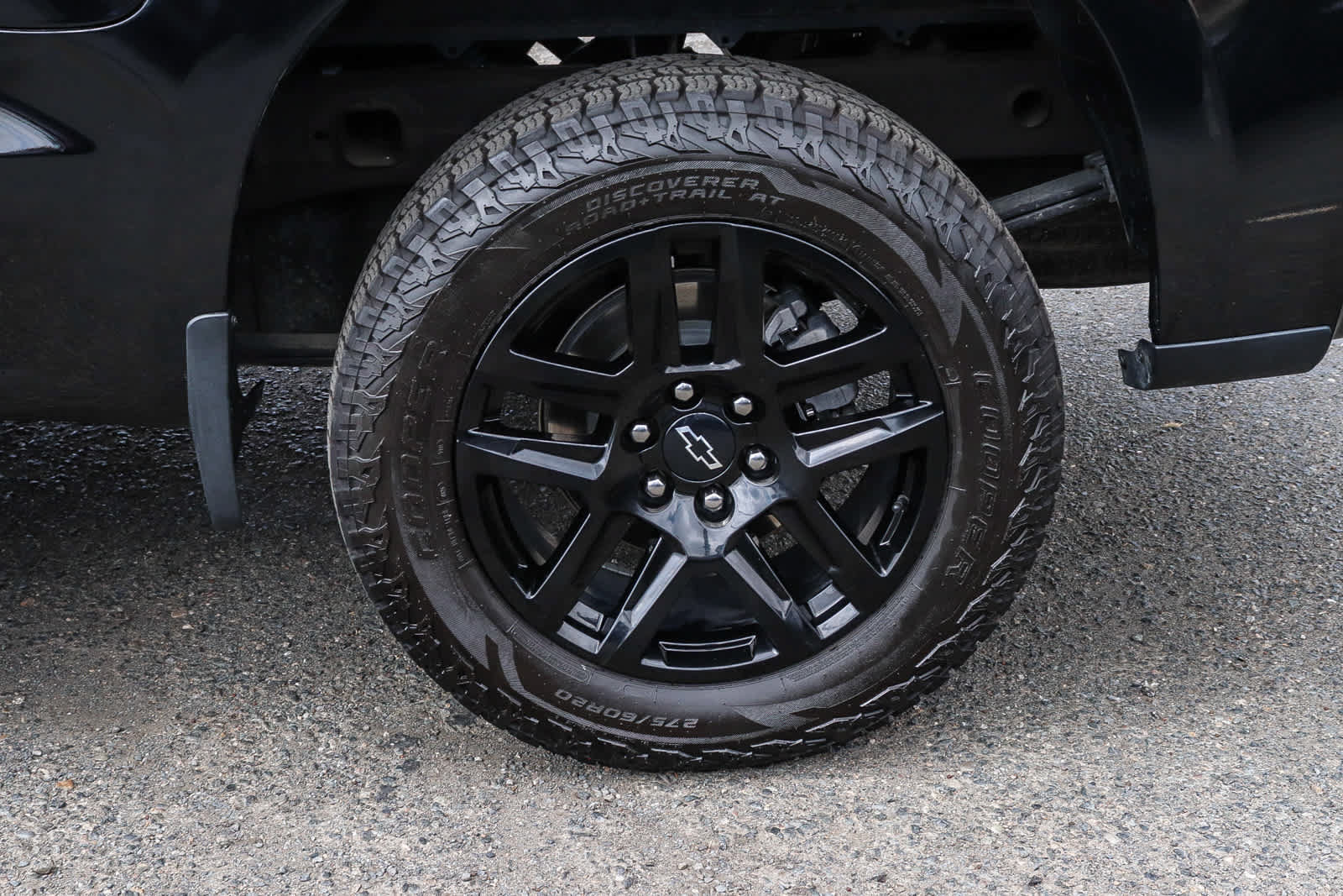 Used 2022 Chevrolet Silverado 1500 RST w/ LPO, Dark Essentials Package RWD image 13